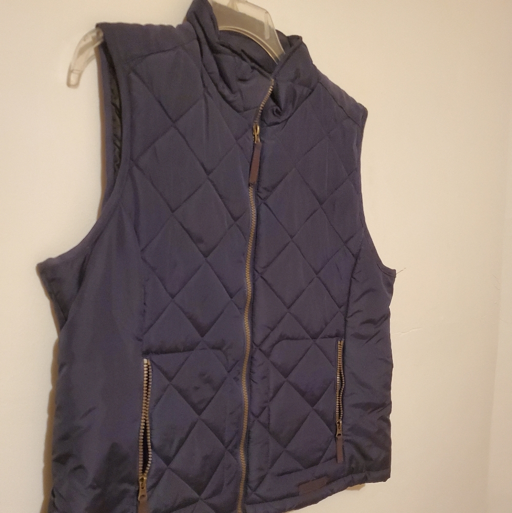 G.H. Bass &Co. quilted vest
